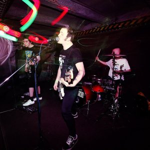 Riot Radio 的头像