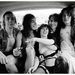 Strapps photo provided by Last.fm