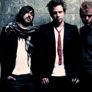 tAKiDA photo provided by Last.fm