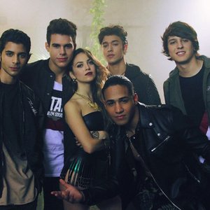Ana Mena, CNCO 的头像