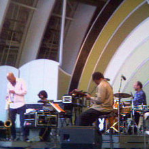 Joshua Redman Elastic Band photo provided by Last.fm