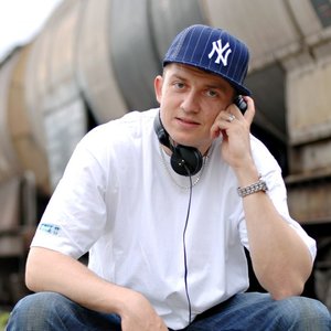 DJ Ilarius 的头像