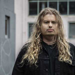 “Scott Darlow”的封面