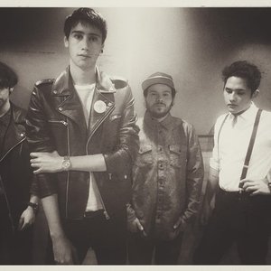 Prismatic Shapes 的头像