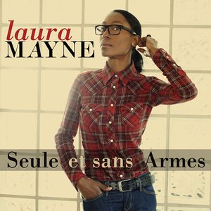 Seule et sans armes