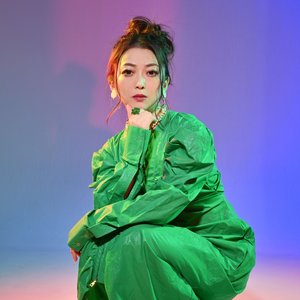 LIA & VISUAL ARTS / Key 的头像