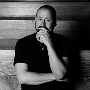 Clint Mansell photo provided by Last.fm