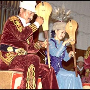 Immagine per 'Kambarkan Folk Ensemble'