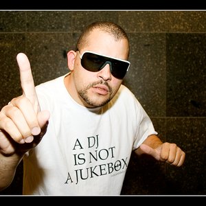 DJ Haitian Star 的头像