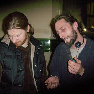 Аватар для Aphex Twin vs Luke Vibert