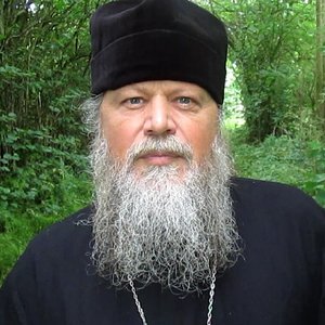 Father Spyridon 的头像