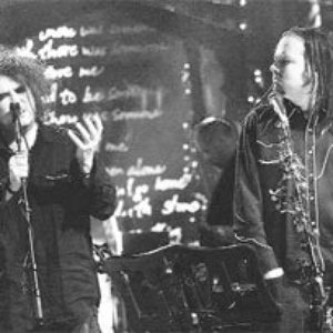 Korn feat. Robert Smith 的头像