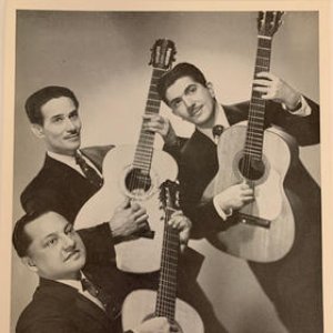 Las Tres Guitarras 的头像