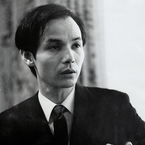 武満徹 photo provided by Last.fm