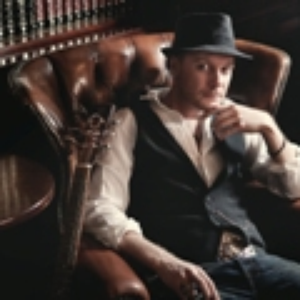 Bob Bradley photo provided by Last.fm