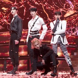 Hyunjin, Daehwi, Sanha, Bomin 的头像