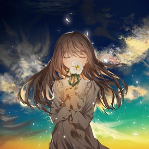 その花は透明に揺らいだ