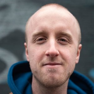 Alec Falconer 的头像