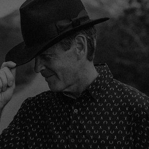 Corey Stapleton & The Pretty Pirates のアバター