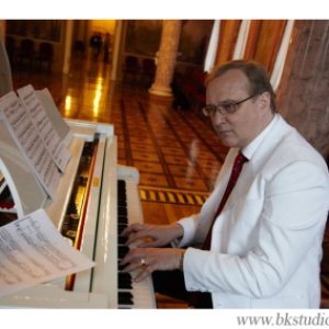 Vadim Tikhonov 的头像