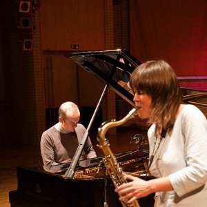 Ingrid Laubrock & Liam Noble 的头像