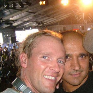 Scott Brown Meets Paul Elstak 的头像