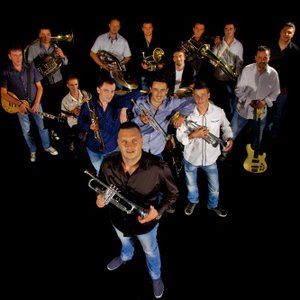 Dejan Petrovic Big Band için avatar