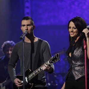 Adam Levine & Sara Evans のアバター