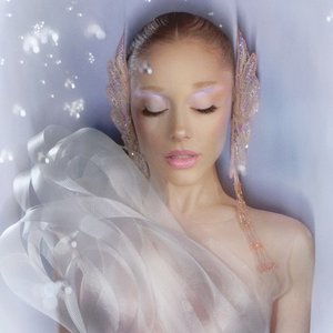 Ariana Grande のアバター