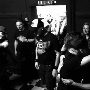 Serum 114 & Frei.Wild 的头像