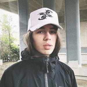 dvstrr 的头像