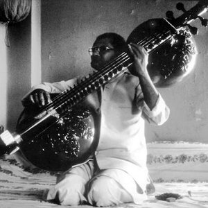 Ustad Asad Ali Khan için avatar