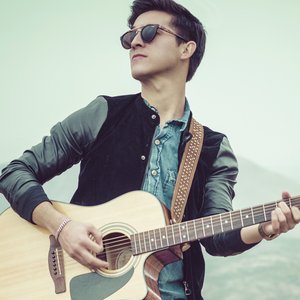 RoY Aguado のアバター