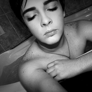 Mathew Sea 的头像