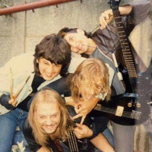 Tyfoon photo provided by Last.fm