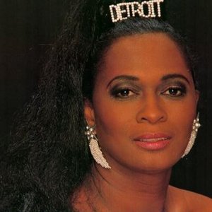 Frances Nero için avatar