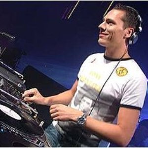 Tiësto feat BT のアバター