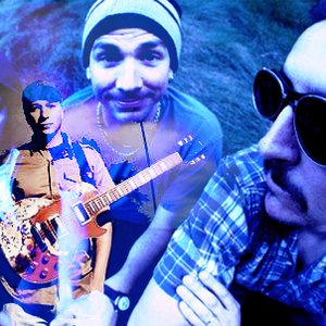 'Primus & Tom Morello' için resim