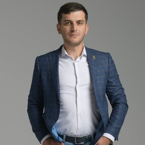 “Игорь Езеев”的封面