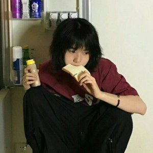 Luxzy 的头像