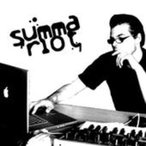 Summa Riot 的头像