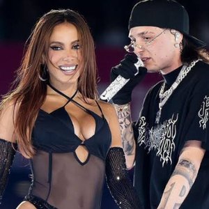 Peso Pluma e Anitta 的头像