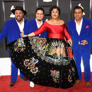 La Santa Cecilia Tour Dates