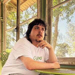 Thor Kissing 的头像