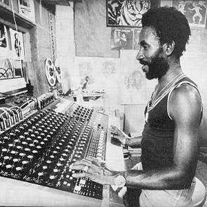 Image pour 'Lee Perry & The Sensations'