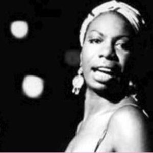“Nina Simone⁬”的封面