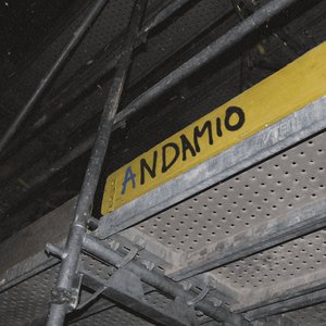 “Andamio”的封面