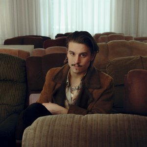 Elliot Maginot 的头像