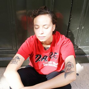 Uèle Lamore 的头像