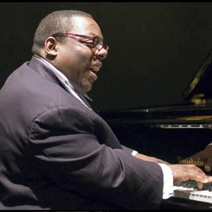 Cyrus Chestnut Trio için avatar